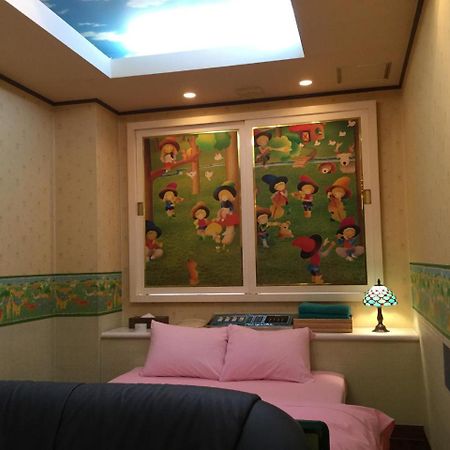 Dear Place (Adults Only) Осака Екстериор снимка